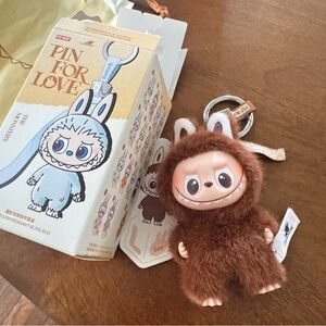 Letter L - New V4 THE MONSTERS LABUBU PIN FOR LOVE SERIES VINYL PLUSH PENDANT